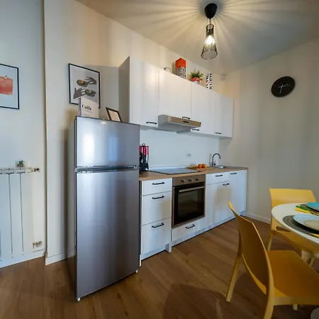 Апартаменты Casa Petra - Wi-fi Gratuito Лено